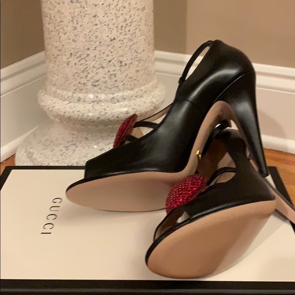 Gucci shoes from runway. - Picture 3 of 5